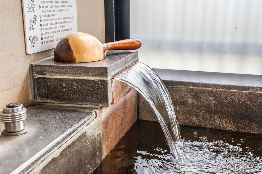 新北市金山區陽明山天籟渡假酒店|史上最強一泊8食,入住從早吃到晚!暢遊北台灣最大溫泉水樂園