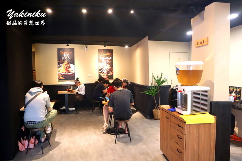 【新北新店】新店新開幕餐廳，雙北第一間牛丁次郎坊就在新店！深夜裡的和魂燒肉丼！內用雞白湯、冬瓜檸檬喝到飽！平價美味的燒肉丼飯！ @猴屁的異想世界