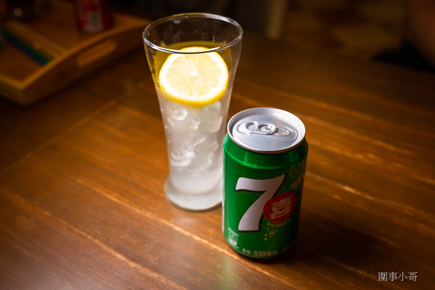 四季湯品港式下午茶開賣啦!不只有純正的香港煲湯,各式港點也不錯呢~再來杯楊枝甘露就太棒囉。(邀約 @圍事小哥的幸福相框 四季湯品港式下午茶開賣啦!不只有純正的香港煲湯,各式港點也不錯呢~再來杯楊枝甘露就太棒囉。(邀約 @圍事小哥的幸福相框