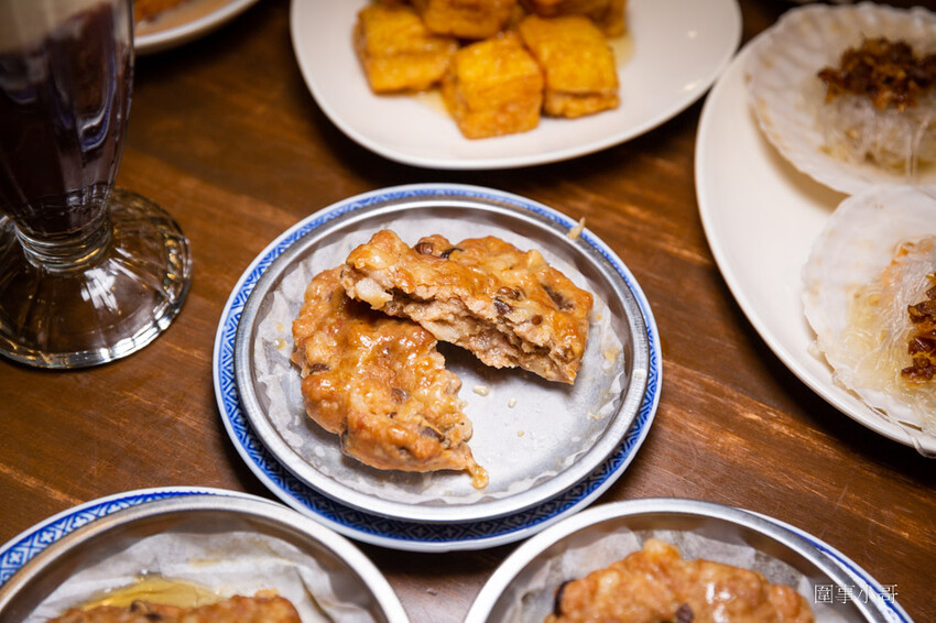 四季湯品港式下午茶開賣啦!不只有純正的香港煲湯,各式港點也不錯呢~再來杯楊枝甘露就太棒囉。(邀約 @圍事小哥的幸福相框 四季湯品港式下午茶開賣啦!不只有純正的香港煲湯,各式港點也不錯呢~再來杯楊枝甘露就太棒囉。(邀約 @圍事小哥的幸福相框