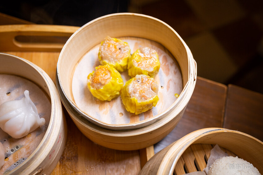 四季湯品港式下午茶開賣啦!不只有純正的香港煲湯,各式港點也不錯呢~再來杯楊枝甘露就太棒囉。(邀約 @圍事小哥的幸福相框 四季湯品港式下午茶開賣啦!不只有純正的香港煲湯,各式港點也不錯呢~再來杯楊枝甘露就太棒囉。(邀約 @圍事小哥的幸福相框