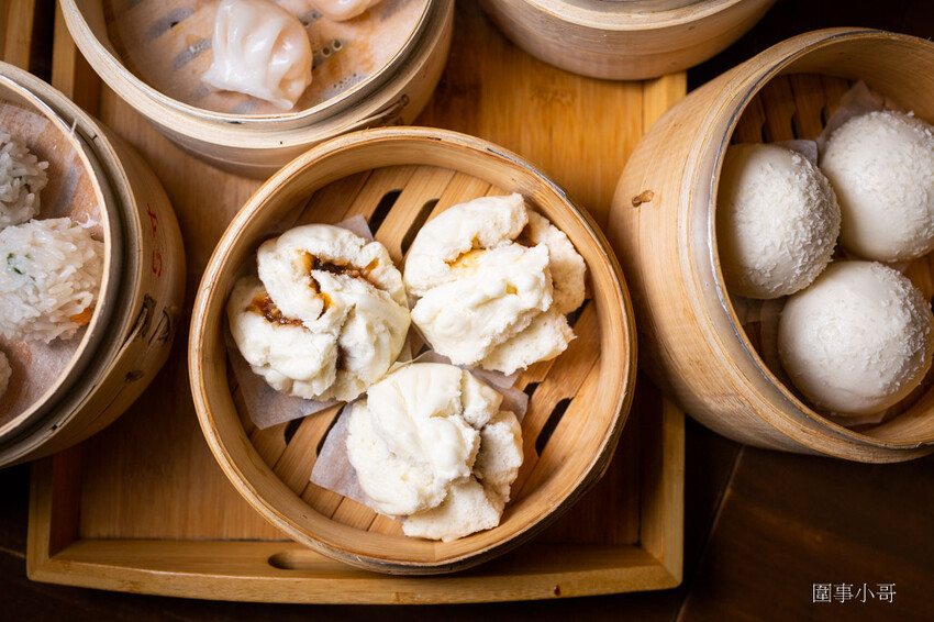 四季湯品港式下午茶開賣啦!不只有純正的香港煲湯,各式港點也不錯呢~再來杯楊枝甘露就太棒囉。(邀約 @圍事小哥的幸福相框 四季湯品港式下午茶開賣啦!不只有純正的香港煲湯,各式港點也不錯呢~再來杯楊枝甘露就太棒囉。(邀約 @圍事小哥的幸福相框