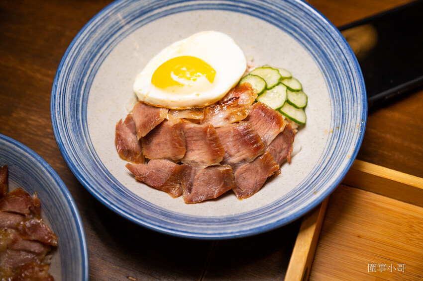 四季湯品港式下午茶開賣啦!不只有純正的香港煲湯,各式港點也不錯呢~再來杯楊枝甘露就太棒囉。(邀約 @圍事小哥的幸福相框 四季湯品港式下午茶開賣啦!不只有純正的香港煲湯,各式港點也不錯呢~再來杯楊枝甘露就太棒囉。(邀約 @圍事小哥的幸福相框