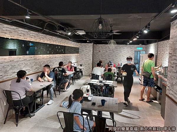 呷牛排04-用餐環境.jpg