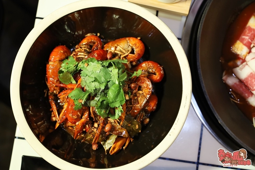 【台南美食】台南少見「江湖風味料理」！精緻味美讓人印象深刻，台南晚餐宵夜的好選擇：魚老鐵・烤魚 - 熱血玩台南。跳躍新世界