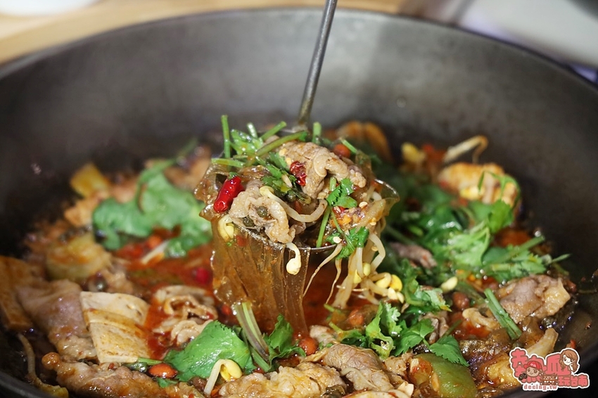 【台南美食】台南少見「江湖風味料理」！精緻味美讓人印象深刻，台南晚餐宵夜的好選擇：魚老鐵・烤魚 - 熱血玩台南。跳躍新世界