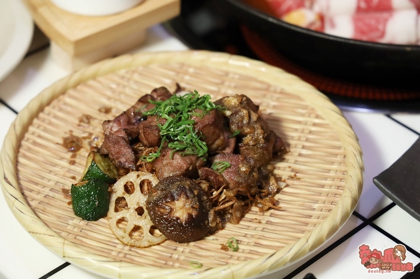 【台南美食】台南少見「江湖風味料理」！精緻味美讓人印象深刻，台南晚餐宵夜的好選擇：魚老鐵・烤魚 - 熱血玩台南。跳躍新世界