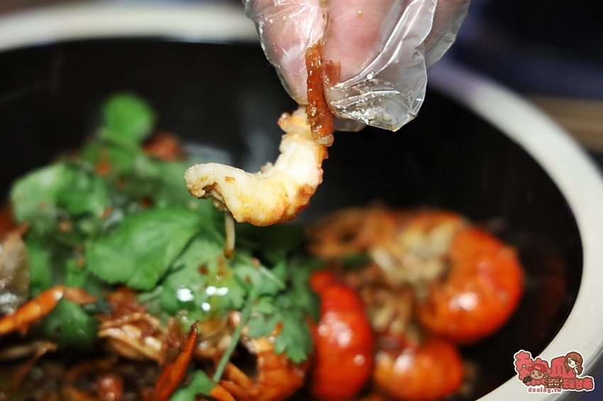 【台南美食】台南少見「江湖風味料理」！精緻味美讓人印象深刻，台南晚餐宵夜的好選擇：魚老鐵・烤魚 - 熱血玩台南。跳躍新世界