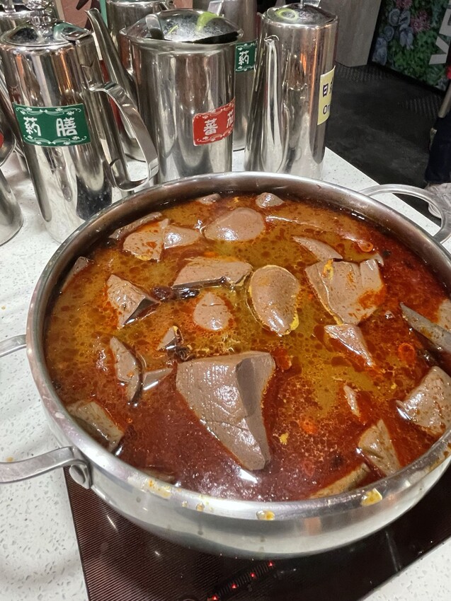 台北市中山區『美食火鍋』犇鱻涮涮鍋,涮起來,,很牛非常牛