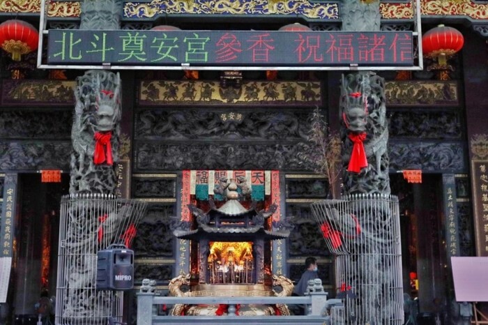 彰化平價美食/員林第一公有市場周圍吃喝走跳，推薦分享員林13間平價小吃美食，讓你從早吃到晚！