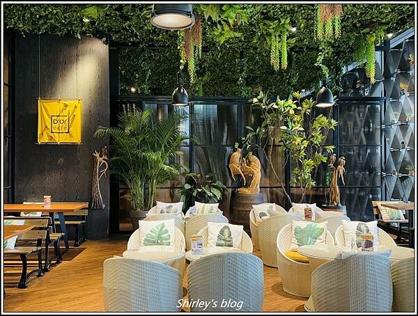 環狀線新北產業園區站 ‧  D'or Cafe 兜咖啡(森林