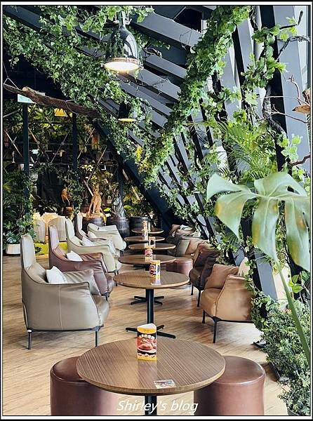環狀線新北產業園區站 ‧  D'or Cafe 兜咖啡(森林