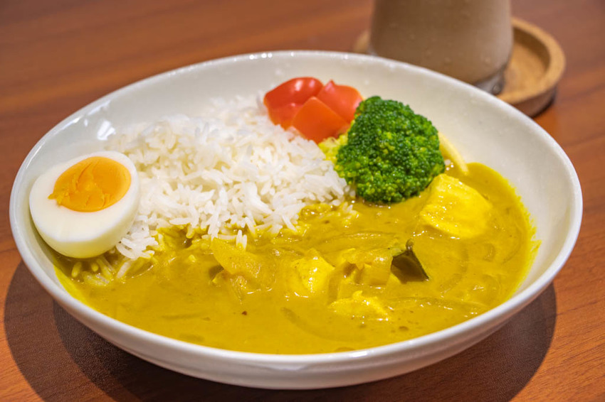 台中西區，Come Late Cafe~喜歡他的朋友....就請你1星評價刷起來。 - 微笑Joe幸運