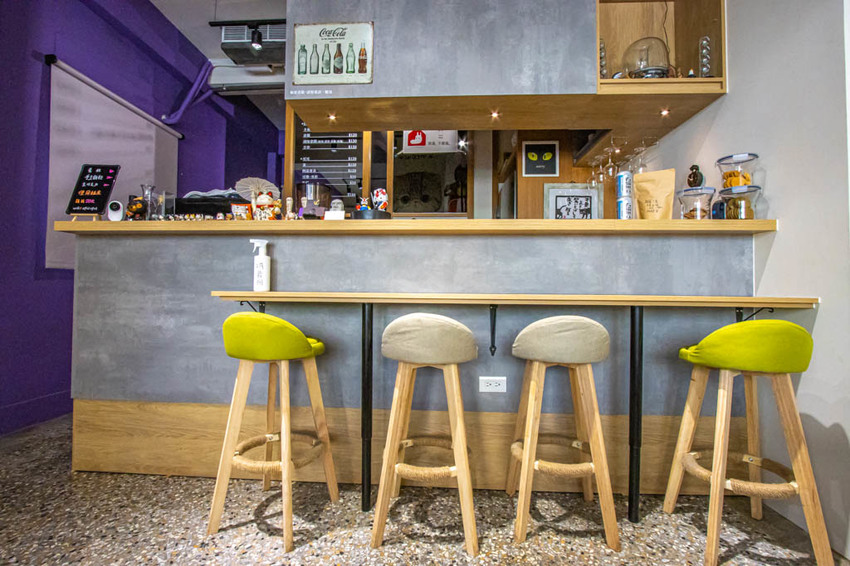 台中西區，Come Late Cafe~喜歡他的朋友....就請你1星評價刷起來。 - 微笑Joe幸運