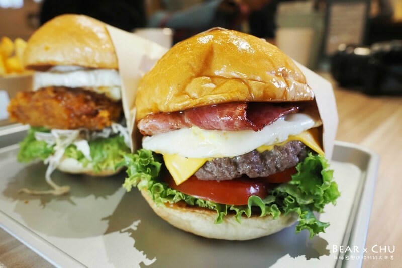 台北萬華爆紅限量美食推薦|日初早午食堂極厚熟成豬排三明治・厚到不可以思議的炸豬排三明治