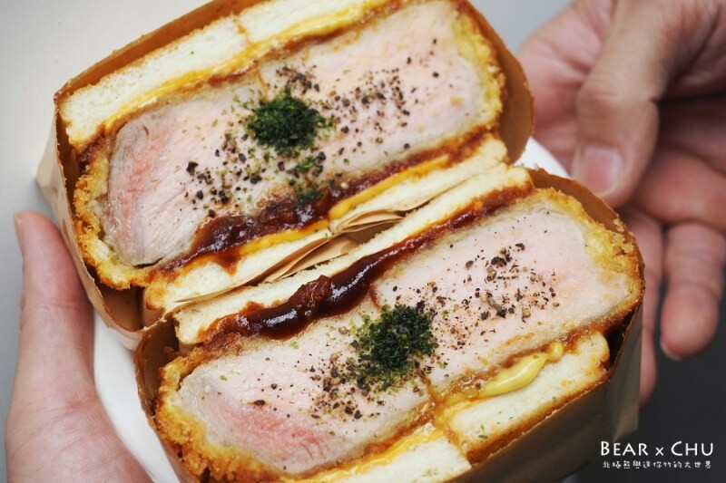 台北萬華爆紅限量美食推薦|日初早午食堂極厚熟成豬排三明治・厚到不可以思議的炸豬排三明治