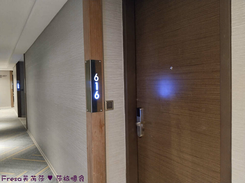 嘉義市西區嘉義飯店【尊皇大飯店】頂樓星空泳池＋月光酒吧＋嚮鍋火鍋吃到飽＋迎賓汽水免費暢飲.渡假放鬆玩一天│嘉義住宿│親子飯店