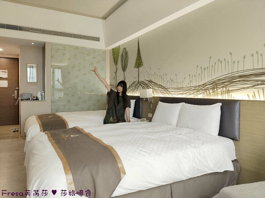 嘉義市西區嘉義飯店【尊皇大飯店】頂樓星空泳池＋月光酒吧＋嚮鍋火鍋吃到飽＋迎賓汽水免費暢飲.渡假放鬆玩一天│嘉義住宿│親子飯店