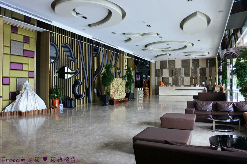 嘉義市西區嘉義飯店【尊皇大飯店】頂樓星空泳池＋月光酒吧＋嚮鍋火鍋吃到飽＋迎賓汽水免費暢飲.渡假放鬆玩一天│嘉義住宿│親子飯店