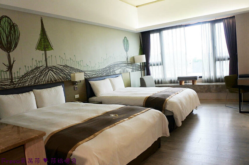 嘉義市西區嘉義飯店【尊皇大飯店】頂樓星空泳池＋月光酒吧＋嚮鍋火鍋吃到飽＋迎賓汽水免費暢飲.渡假放鬆玩一天│嘉義住宿│親子飯店