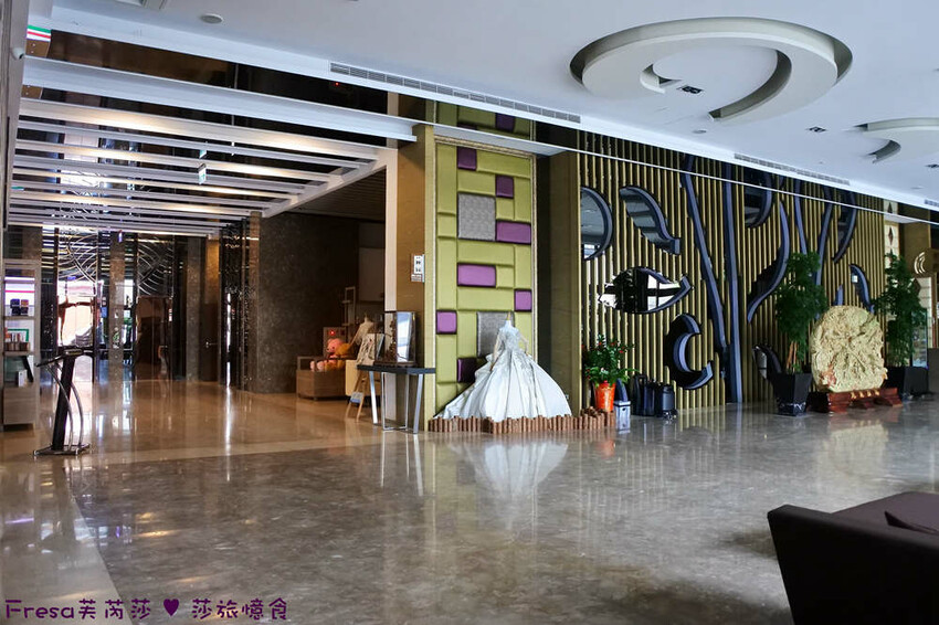 嘉義市西區嘉義飯店【尊皇大飯店】頂樓星空泳池＋月光酒吧＋嚮鍋火鍋吃到飽＋迎賓汽水免費暢飲.渡假放鬆玩一天│嘉義住宿│親子飯店