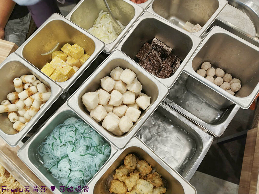 嘉義市西區嘉義飯店【尊皇大飯店】頂樓星空泳池＋月光酒吧＋嚮鍋火鍋吃到飽＋迎賓汽水免費暢飲.渡假放鬆玩一天│嘉義住宿│親子飯店