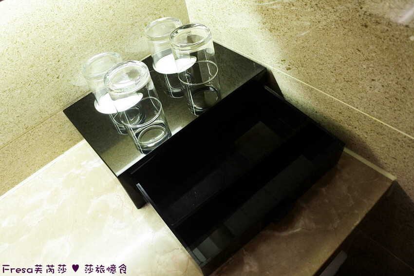 嘉義市西區嘉義飯店【尊皇大飯店】頂樓星空泳池＋月光酒吧＋嚮鍋火鍋吃到飽＋迎賓汽水免費暢飲.渡假放鬆玩一天│嘉義住宿│親子飯店