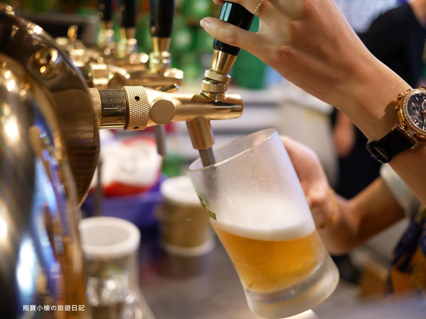 8號複合式啤酒屋,竹北台元科學園區旁平價快炒店,晚間有駐唱歌手現場音樂表演秀!提供免費停車場,內文附詳細菜單介紹。 @熊寶小榆の旅遊日記