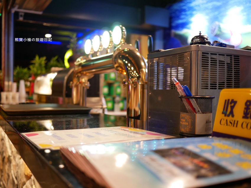 8號複合式啤酒屋,竹北台元科學園區旁平價快炒店,晚間有駐唱歌手現場音樂表演秀!提供免費停車場,內文附詳細菜單介紹。 @熊寶小榆の旅遊日記