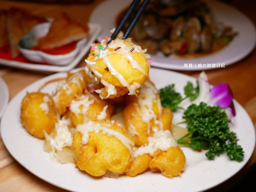 8號複合式啤酒屋,竹北台元科學園區旁平價快炒店,晚間有駐唱歌手現場音樂表演秀!提供免費停車場,內文附詳細菜單介紹。 @熊寶小榆の旅遊日記