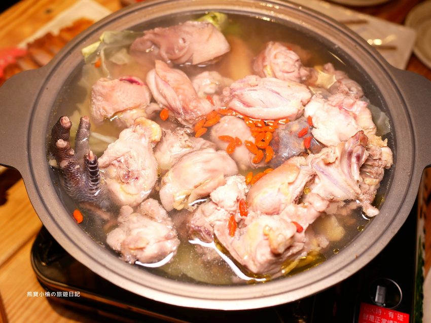 8號複合式啤酒屋,竹北台元科學園區旁平價快炒店,晚間有駐唱歌手現場音樂表演秀!提供免費停車場,內文附詳細菜單介紹。 @熊寶小榆の旅遊日記