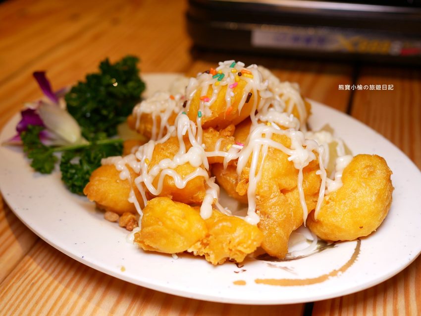 8號複合式啤酒屋,竹北台元科學園區旁平價快炒店,晚間有駐唱歌手現場音樂表演秀!提供免費停車場,內文附詳細菜單介紹。 @熊寶小榆の旅遊日記