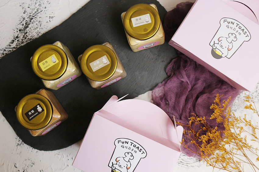 低卡黑糖抹醬,手工抹醬,手工奶酥醬,手工黑糖奶酥醬,手工黑糖醬,早餐,吐司,全聯生吐司,手撕吐司