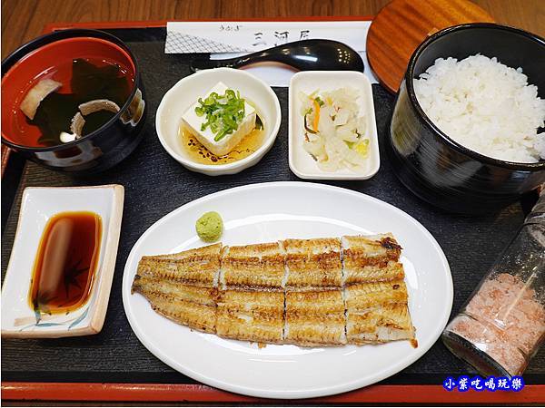 燒白鰻灑玫瑰鹽-三河中川屋台北店 (5).jpg