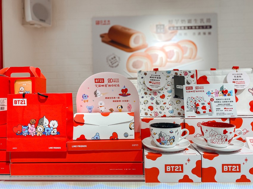 石牌美食｜亞尼克生乳捲｜全新口味Ｘ巧克力雪糕生乳捲。門市限定Ｘ鮮芋奶霜生乳捲