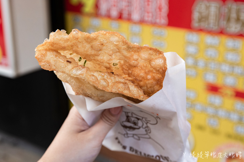 新竹平價牛排推薦99元外帶牛排套餐！新竹清大夜市美食，比拳頭還大的蚵蛋包！會爆蛋液的炸蛋蔥油餅