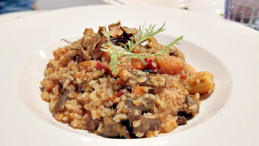 Pasta It家庭義式料理。低消89元享湯品、飲料無限暢飲，免服務費好停車友善親子餐廳，逢甲商圈家樂福青海店 - 蘋果話日常