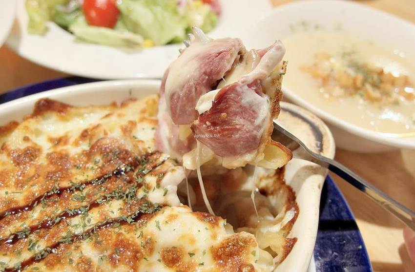 Pasta It家庭義式料理。低消89元享湯品、飲料無限暢飲，免服務費好停車友善親子餐廳，逢甲商圈家樂福青海店 - 蘋果話日常