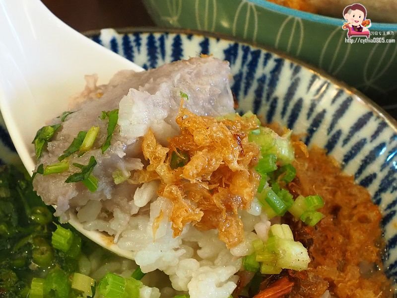 桃園戶政美食-紫芋芋頭米粉-香滑紫芋超濃郁,滿滿松阪豬跟虱目魚肚任你挑 (邀約) @民宿女王芽月-美食.旅遊.全台趴趴走