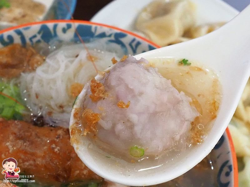 桃園戶政美食-紫芋芋頭米粉-香滑紫芋超濃郁,滿滿松阪豬跟虱目魚肚任你挑 (邀約) @民宿女王芽月-美食.旅遊.全台趴趴走