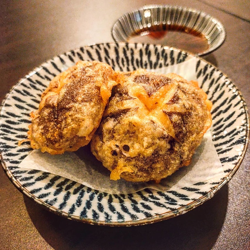 Taipei, Taiwan 真男人丼飯/ 位於#台北小巨蛋 的高cp值丼飯，咖喱飯🍛分量真的不容小覷，吃完真的快飽到天靈蓋😝