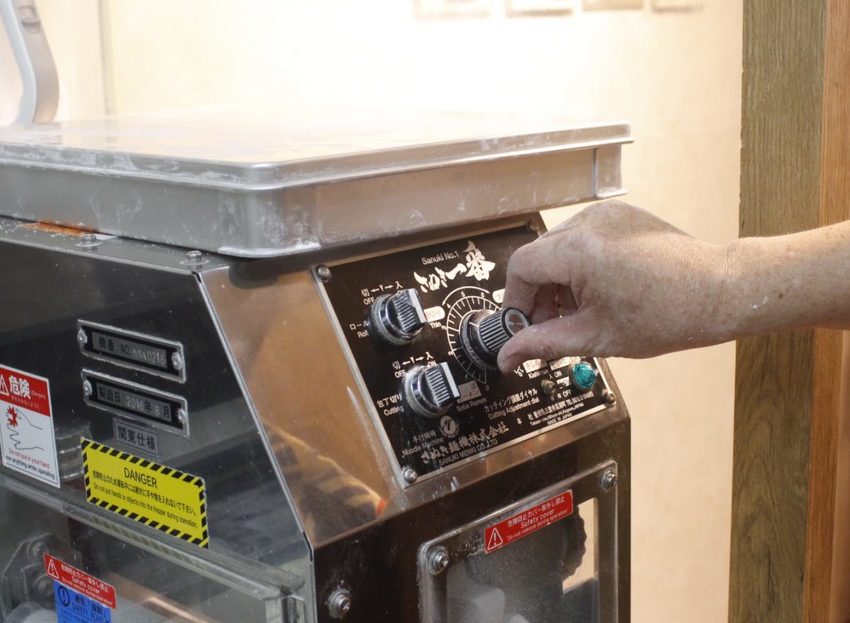 【食  麵角麵食館 メン角】頭家遠赴香川縣學正宗讚岐うどん！麵條每日限量,堅持無添加,口感Ｑ軟好吃 - 艾瑪▪ 享受吃喝玩樂札記