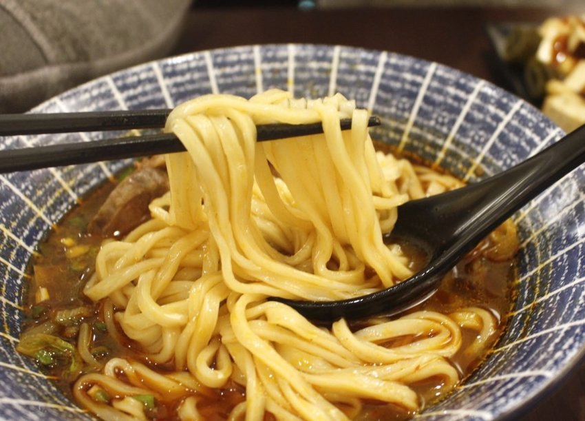 【食  麵角麵食館 メン角】頭家遠赴香川縣學正宗讚岐うどん！麵條每日限量,堅持無添加,口感Ｑ軟好吃 - 艾瑪▪ 享受吃喝玩樂札記