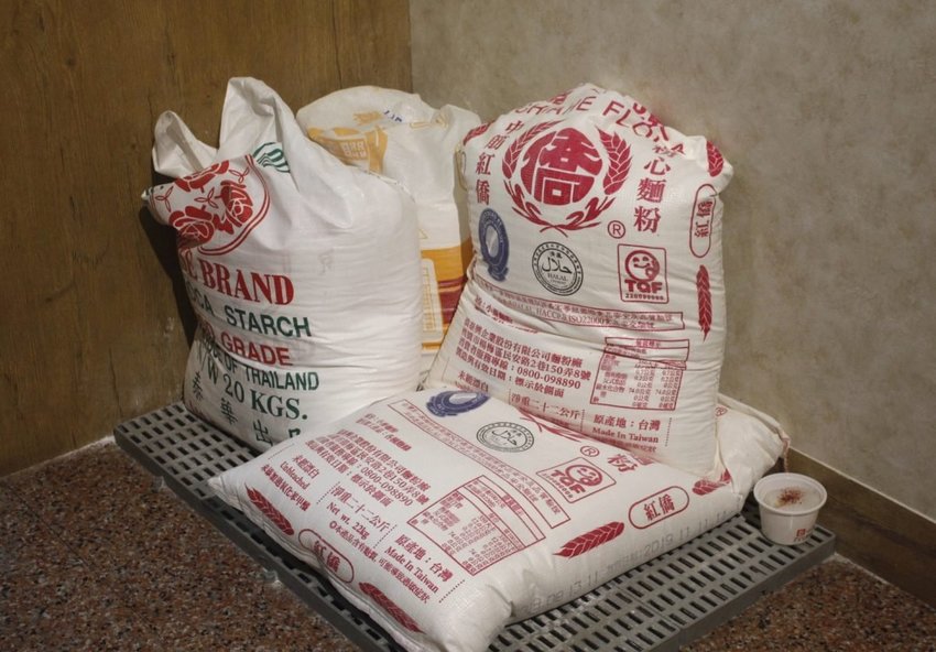 【食  麵角麵食館 メン角】頭家遠赴香川縣學正宗讚岐うどん！麵條每日限量,堅持無添加,口感Ｑ軟好吃 - 艾瑪▪ 享受吃喝玩樂札記