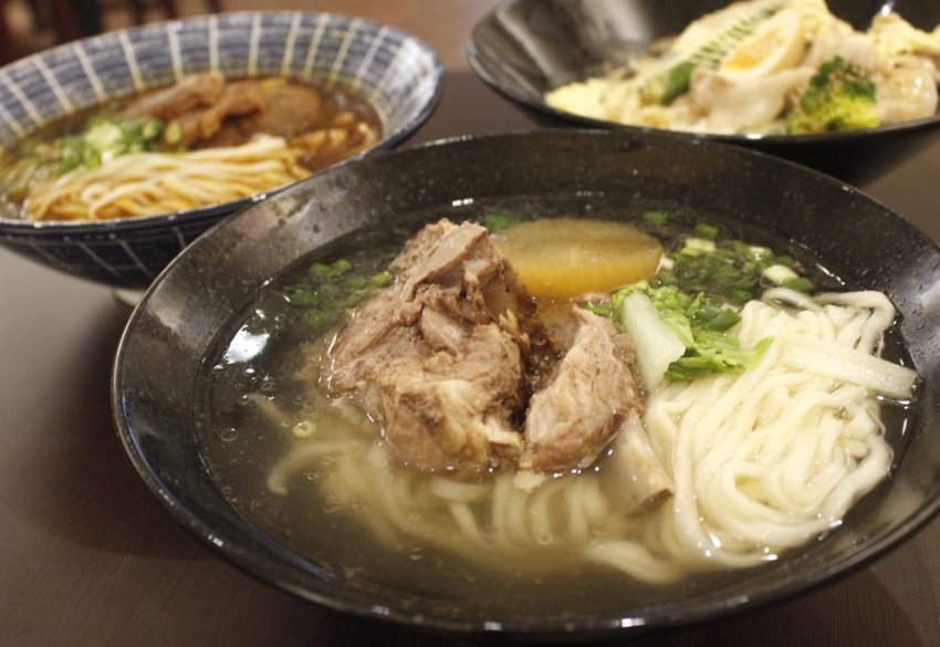 【食  麵角麵食館 メン角】頭家遠赴香川縣學正宗讚岐うどん！麵條每日限量,堅持無添加,口感Ｑ軟好吃 - 艾瑪▪ 享受吃喝玩樂札記