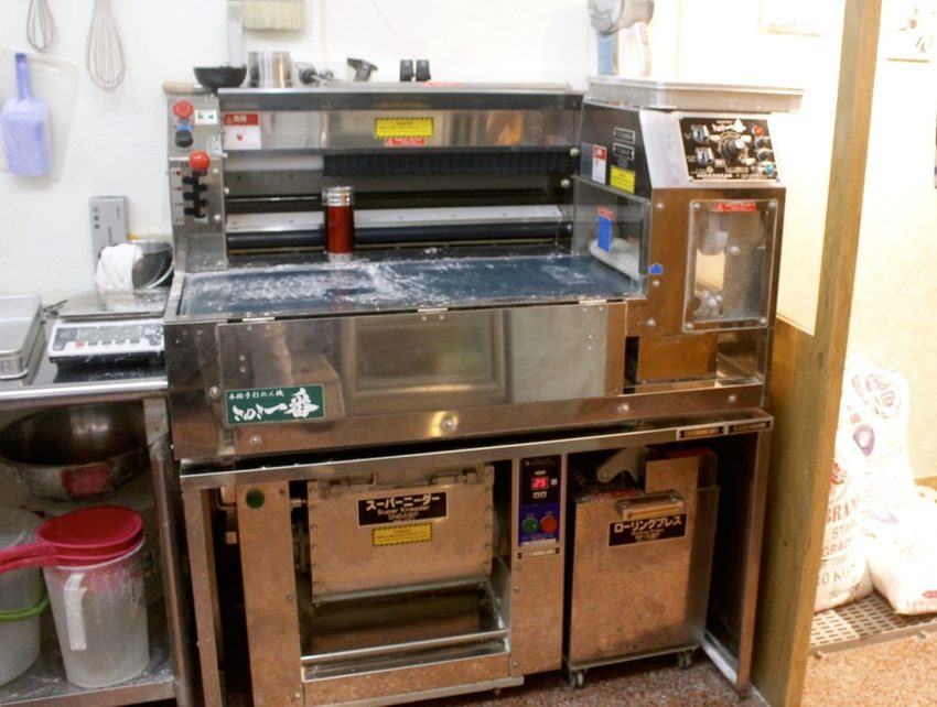 【食  麵角麵食館 メン角】頭家遠赴香川縣學正宗讚岐うどん！麵條每日限量,堅持無添加,口感Ｑ軟好吃 - 艾瑪▪ 享受吃喝玩樂札記