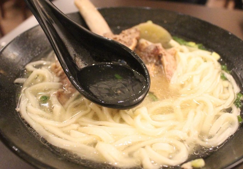 【食  麵角麵食館 メン角】頭家遠赴香川縣學正宗讚岐うどん！麵條每日限量,堅持無添加,口感Ｑ軟好吃 - 艾瑪▪ 享受吃喝玩樂札記