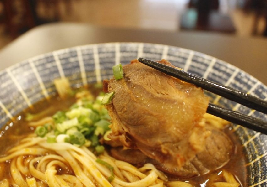 【食  麵角麵食館 メン角】頭家遠赴香川縣學正宗讚岐うどん！麵條每日限量,堅持無添加,口感Ｑ軟好吃 - 艾瑪▪ 享受吃喝玩樂札記