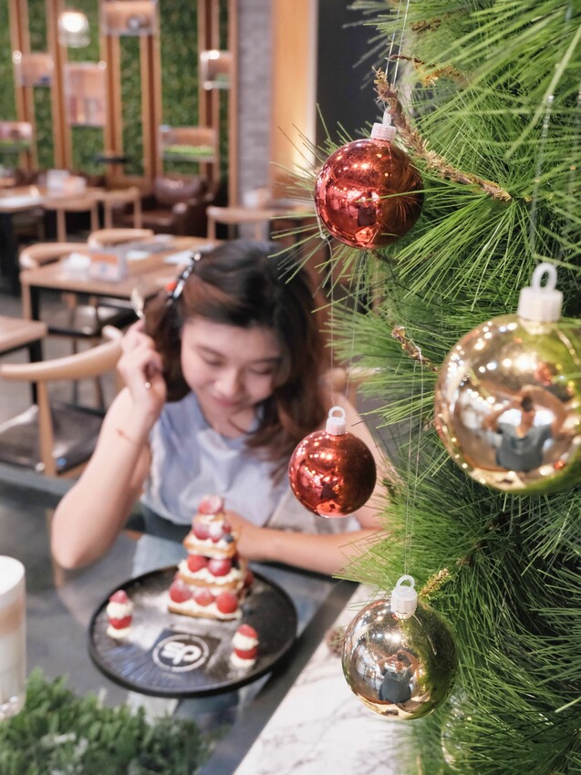 台中市西屯區[台中西屯] SP夏帕義大利麵 逢甲店｜季節限定-粉雪奶霜草莓塔 ｜滿滿18顆新鮮草莓 好拍又好吃｜逢甲平價義大利麵｜室內空間超大｜內附菜單 - 萍姐愛分享