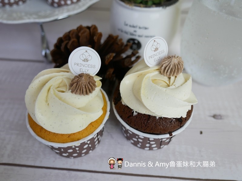 新竹甜點推薦︱艾立公主 Princess Elly夢幻杯子蛋糕專賣店。生日聚會下午茶點心。婚禮PARTY首選。彌月蛋糕禮盒點心(影片) 新竹甜點推薦︱艾立公主 Princess Elly夢幻杯子蛋糕專賣店。生日聚會下午茶點心。婚禮PARTY首選。彌月蛋糕禮盒點心(影片)